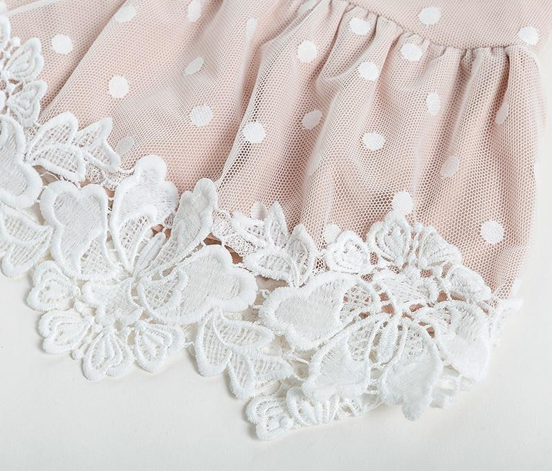 chinese dress ladies White with Beige Lace Dress. Love that Boho