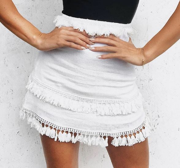 white tassel mini skirt ,  white tassel mini skirt, white boho skirt , white boho mini skirt , tassel skirt , white skirt with tassels